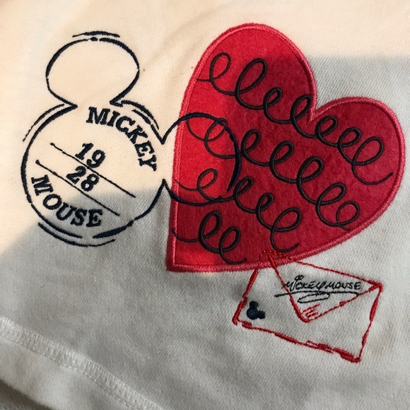 Disney Parks Original Mickey and Minnie Valentine’s Day XOXO Hoodie - Picture 8 of 9